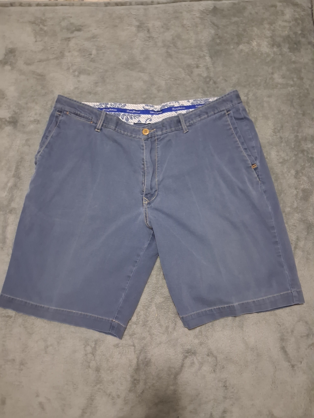 Bundle Two Pair Tommy Bahama Men's Blue And Khaki Flat-Front Cotton Shorts - Picture 11 of 12